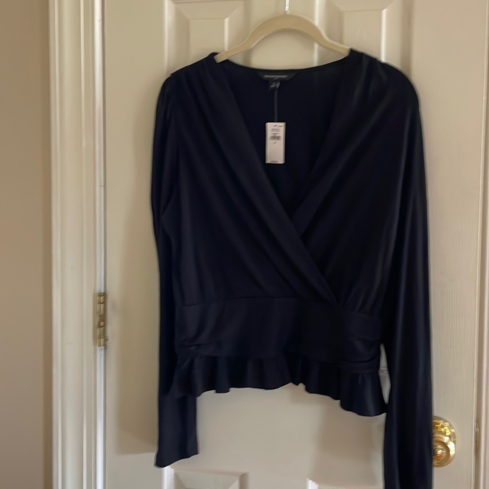Banana Republic small women’s black dressy long sleeve top NWT